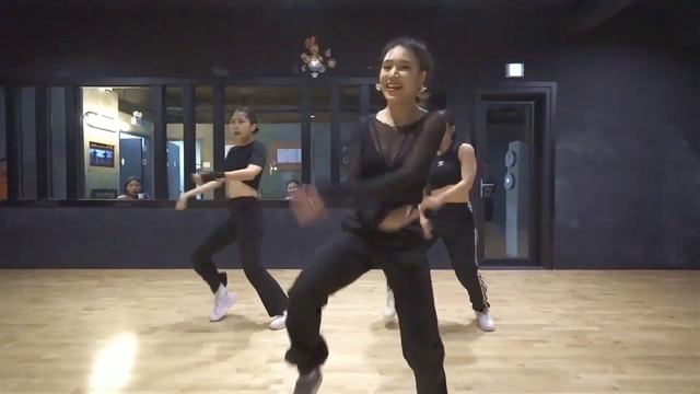snapping chung ha & waacking choreography mirrored смотреть онлайн