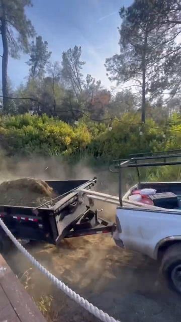 Excavating out pond 🎣 + removing aquatic weeds! смотреть онлайн