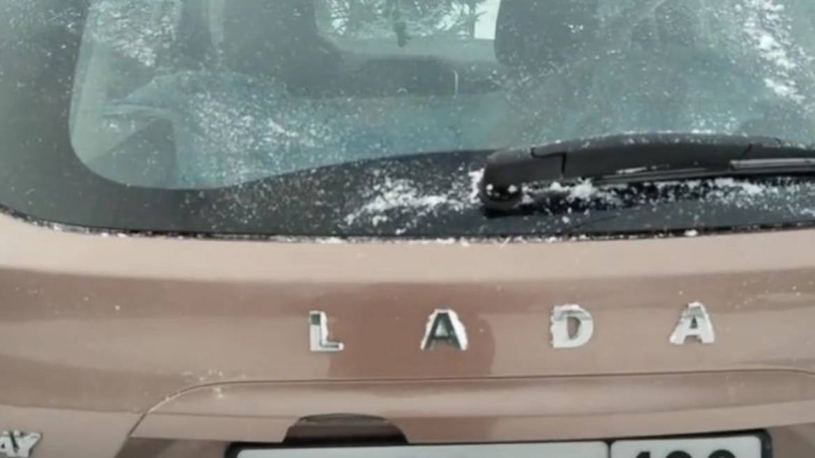 Lada XRAY Cross сломал ручку багажника смотреть онлайн