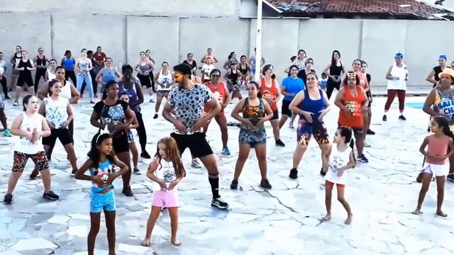 MOSQUITO TIC - MC CREU - ZUMBA смотреть онлайн