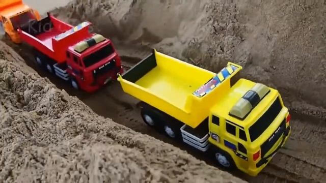 Мультик про машинки. Трактор, автокран, бульдозер и самосвал. МанкитуМульт