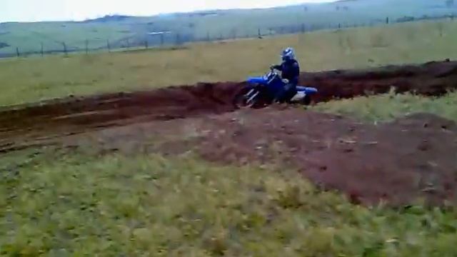 PISTA DE MOTOCROSS TRIBU TATU смотреть онлайн