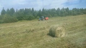 Пресс подборщик Welger RP12 в работе