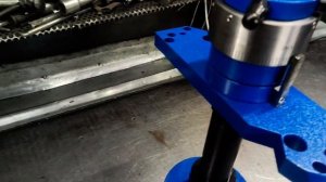 Снова Скания. Восстанавливаю посадку гильзы после Димета.