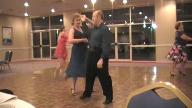 Pam and Craig Cha Cha.MOD смотреть онлайн
