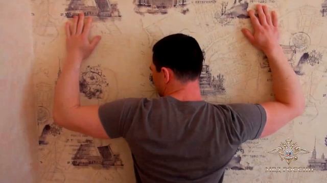 В Новосибирске полицейские задержали подозреваемых в дистанционном мошенничестве смотреть онлайн