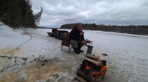 ТАКОЕ У МЕНЯ В ПЕРВЫЕ, КАКОЕ ТО ЗВЕРЬЁ НА ЖЕРЛИЦЫ! НА СЛИЯНИЕ ДВУХ РЕК \ ЗАНОЧЕВАЛ В ГЛУХОЙ ДЕРЕВНЕ.