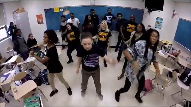 Oscar Smith High Tiger Pledge - T-Rilli-O смотреть онлайн