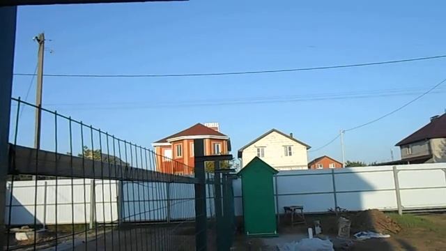 Стройка дома из кирпича часть 2. Забор смотреть онлайн