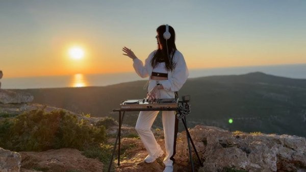 K_OXANA | HEAVEN Emotional Progressive House DJ mix, Melodic house&techno LIVE@ Akamas