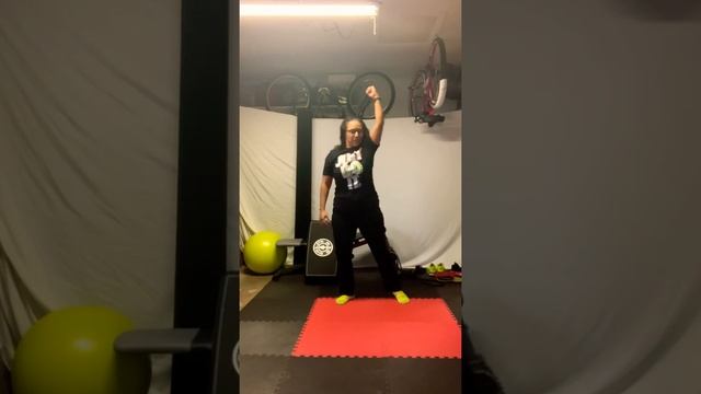 Z’IVA FLOW- Warm Up- Handclap смотреть онлайн