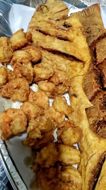 Giant Fish Fry Riyadh #fish #fishfry #bigfish #lovefish #loveeating #youtubeshorts