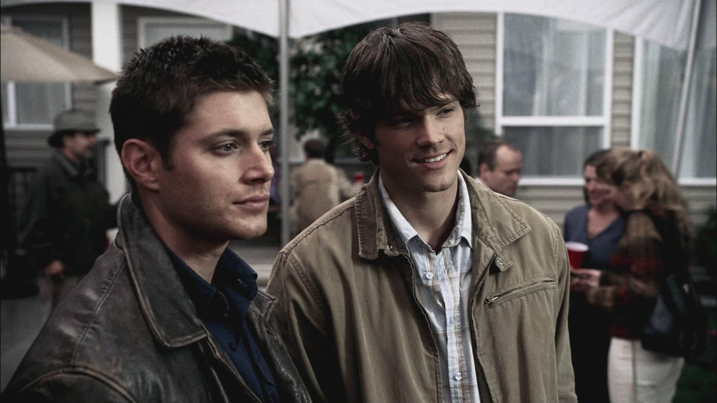 РАССПАКОВКА НАБОРА ИЗ СЕРИАЛА СВЕРХЪЕСТЕСТВЕННОЕ.