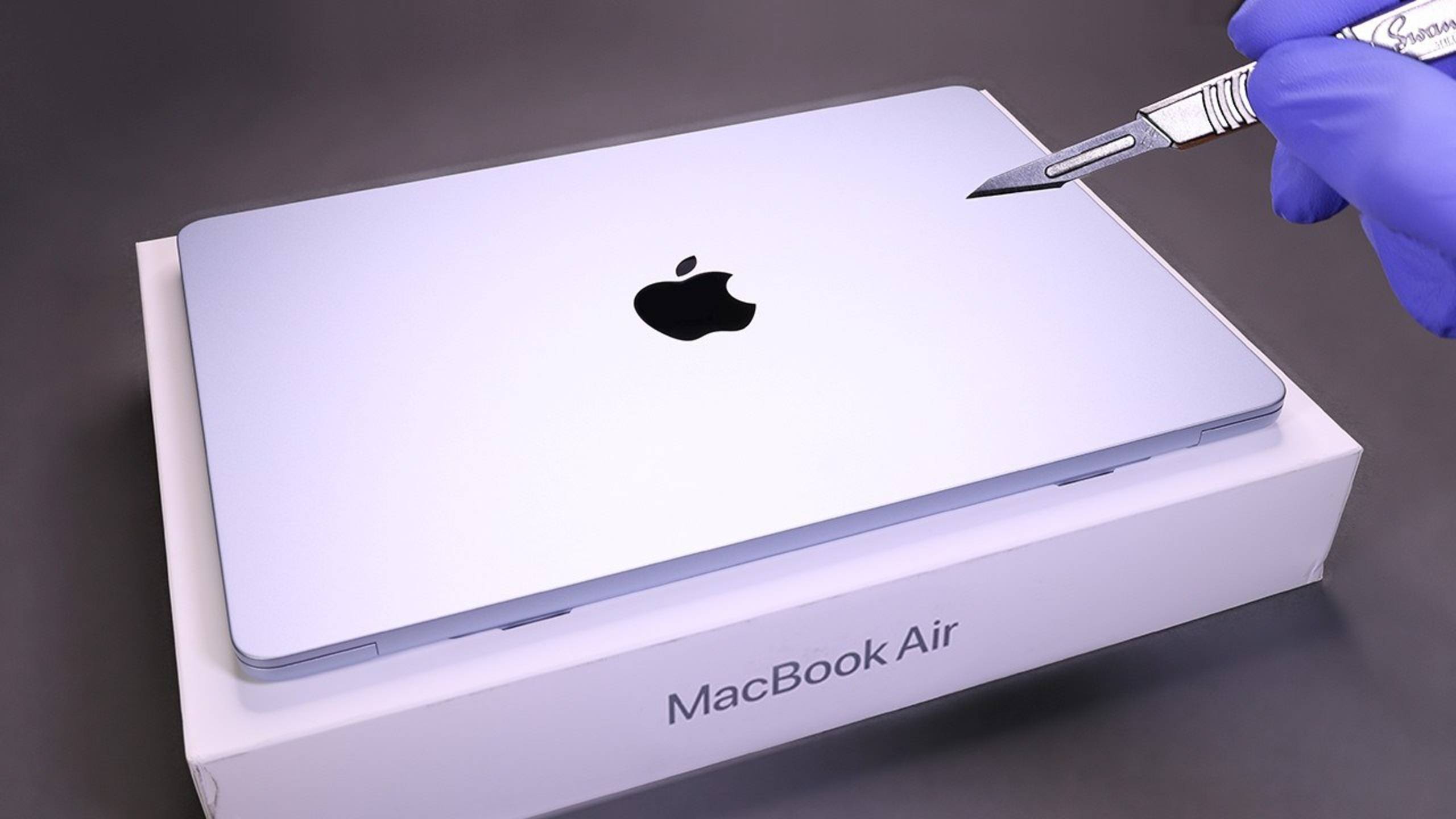 MacBook Air M4 2025 Распаковка и обзор смотреть онлайн