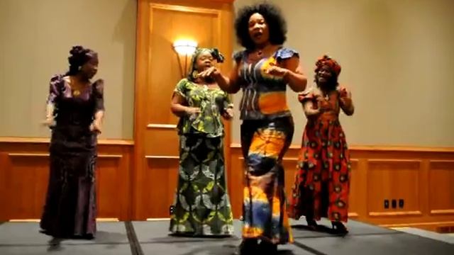 Liberian Women's Chorus for Change: "Tur Apoleynyoyondalee" at Rutgers смотреть онлайн