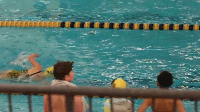 Mac vs. the 2018 Piranha's Tri Meet 200 Freestyle смотреть онлайн