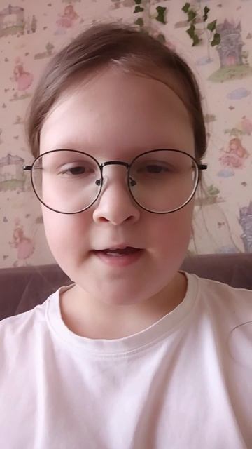 Я ВЕРНУЛАСЬ!!! 
ЧТО СЛУЧИЛОСЬ?! ЧТО ЖЕ Я БУДУ СНИМАТЬ?