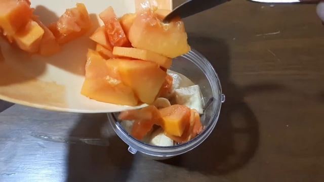How to Make This Nutritious Papaya Smoothie? It Actually Taste Good! 🍍🍌🍹 смотреть онлайн
