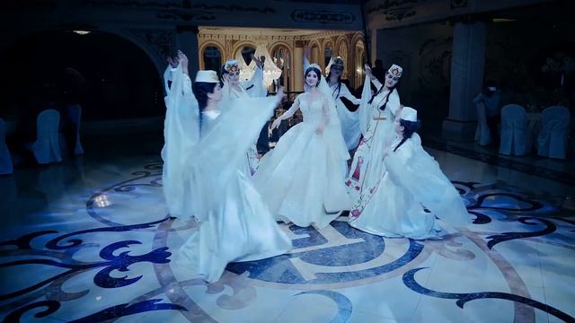 Эдуард и Рена (epic emotion version) смотреть онлайн