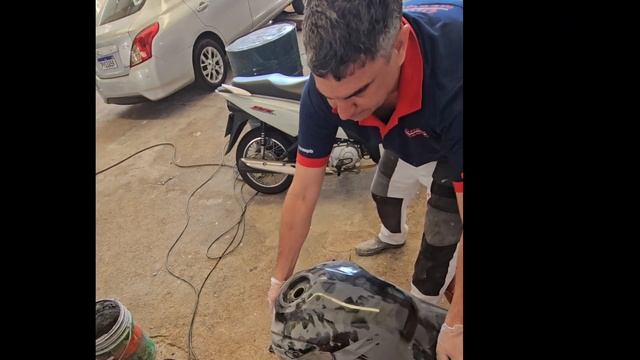 como pintar tanque de moto смотреть онлайн
