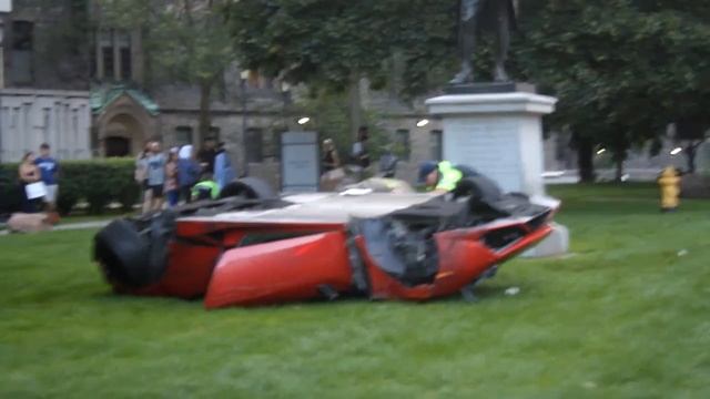 Aftermath Of Lamborghini Crash In Toronto смотреть онлайн