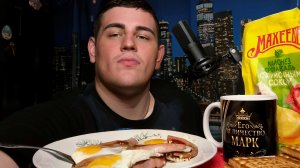 МУКБАНГ. ЗАВТРАК КАЖДЫЙ ДЕНЬ. ЯЙЦА СО ШКВАРКАМИ. ОБЖОР