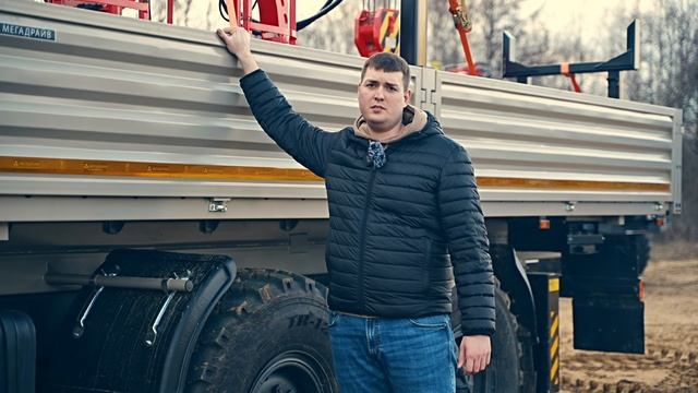 УРАЛ и Kanglim 2056.