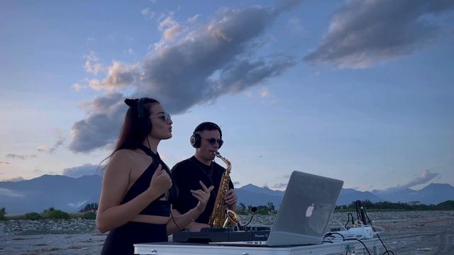 Diana Bahova | Live Afro House Sunset Mix | Dj&Sax смотреть онлайн