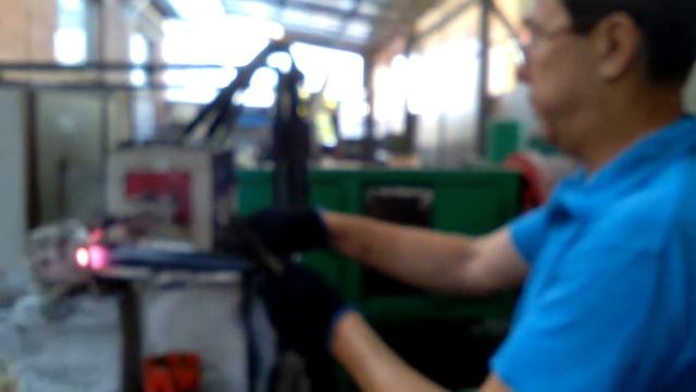 Штамповка заготовки болта М16х300 смотреть онлайн