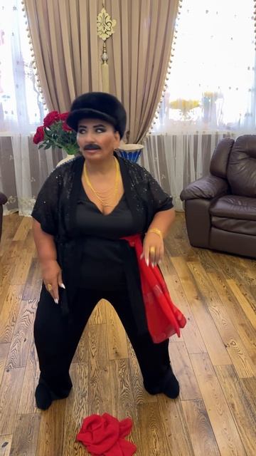 ТАНЕЦ С ПЛАТКОМ ОТ АРУСИ КАВКАЗ! #арусякавказ #танецотаруси смотреть онлайн