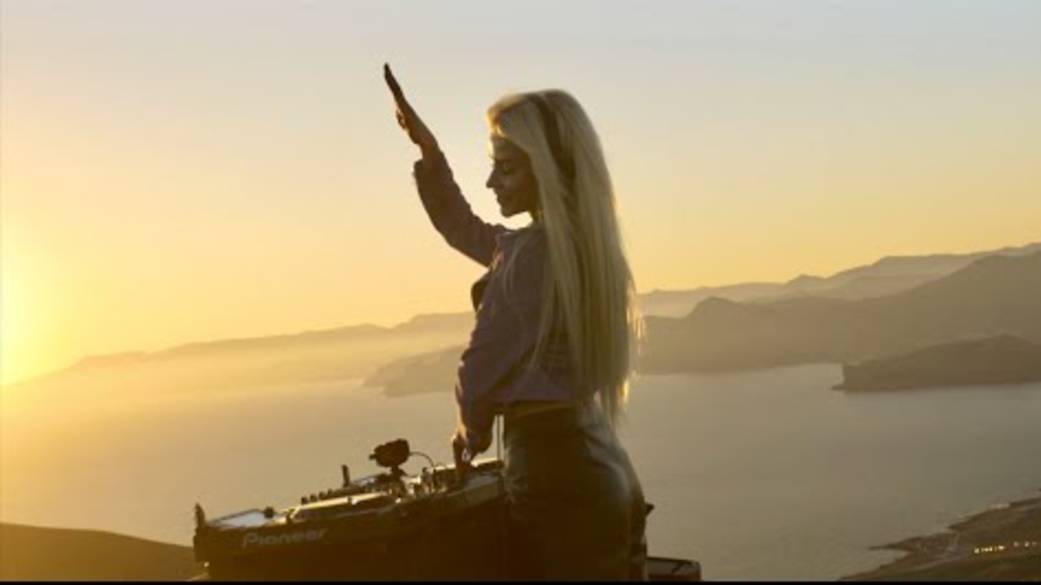 Gretta DJ | Sunset Live Mix At Meganom Cape Crimea Techno, Progressive House, Melodic Progressive смотреть онлайн