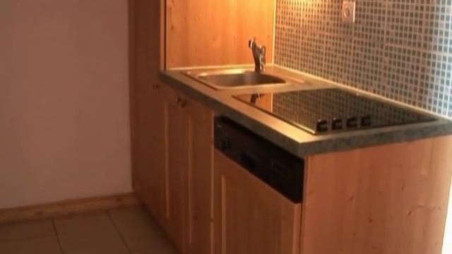 Les Chalets de L'Adonis - Les Menuires - Skibed.com (2009/2010) (UK)