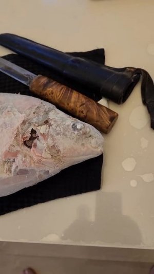 Строганина в -50С. С Новым годом!!! #строганина #новый год #якутия #холод