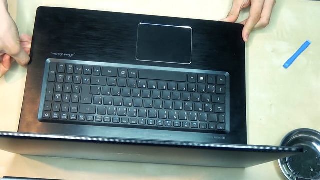 Acer V17 Nitro Teardown | How To Change Your Harddrive