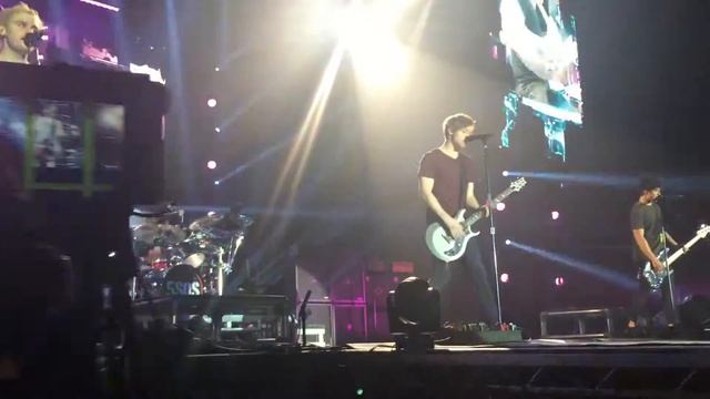 5sos - She's Kinda Hot - SAP Arena Mannheim 07/06/16 смотреть онлайн
