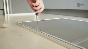 Как установить москитную сетку для алюминиевого окна без сверления. Пример 1.