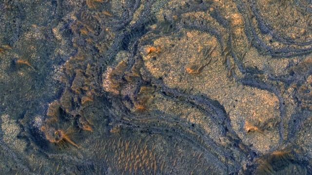 Layered Bedrock in Nili Fossae Region (2012.03.27) [720] [3D converted] смотреть онлайн