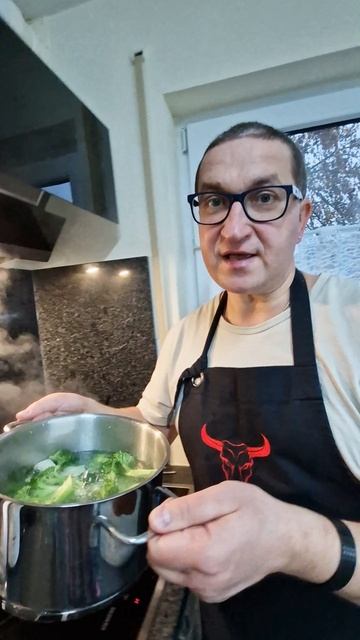 Рецепт Брокколи с Сыром за 4 мин Мало Калорий #ккал #брокколи #еда #рецепт #вкусно #me смотреть онлайн