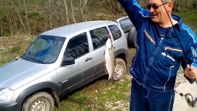 Это не язь.это жерех,но хороший смотреть онлайн