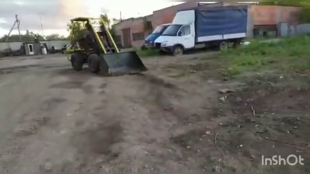 Фронтальный минипогрузчик