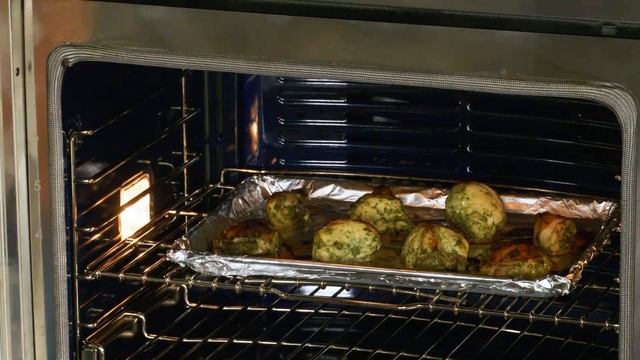 How To Make Green Goddess Roast Chicken And Potato, Green Bean, And Tomato Salad