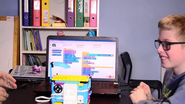 Сейф. Lego Spike Prime смотреть онлайн