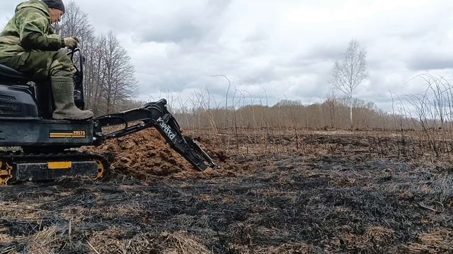 Мини экскаватор 29575 ковш 400 мм доработка. смотреть онлайн