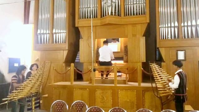 Sự gặp gỡ của Tây & Ta - Chúng con về nơi đây смотреть онлайн