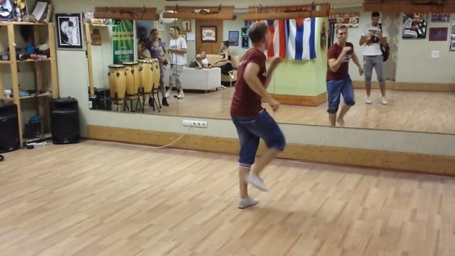 Сальса (продолжающие). Стас Швецов 17.08.16 смотреть онлайн