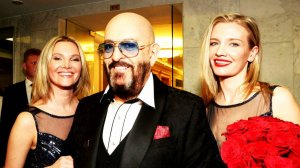 За милых дам. Клип.