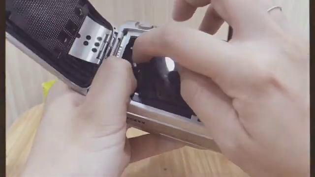 How to Load Film - OLYMPUS ｜底片相機。裝底片 смотреть онлайн