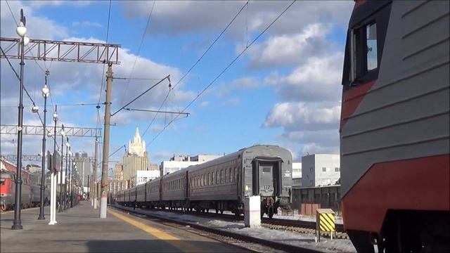 Электровоз ЭП10-004 смотреть онлайн