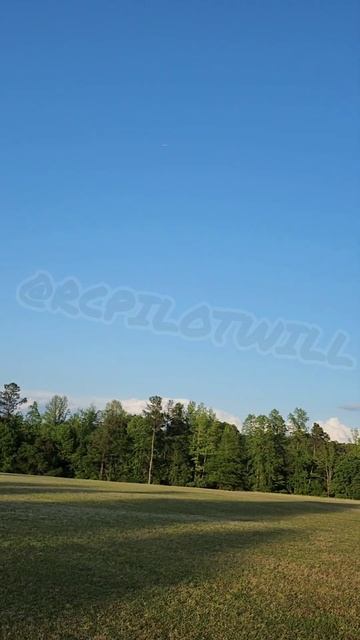 Extra 300 Speed Training | Extra vs Yak-11 coming soon #shorts #rcplane #aviation смотреть онлайн