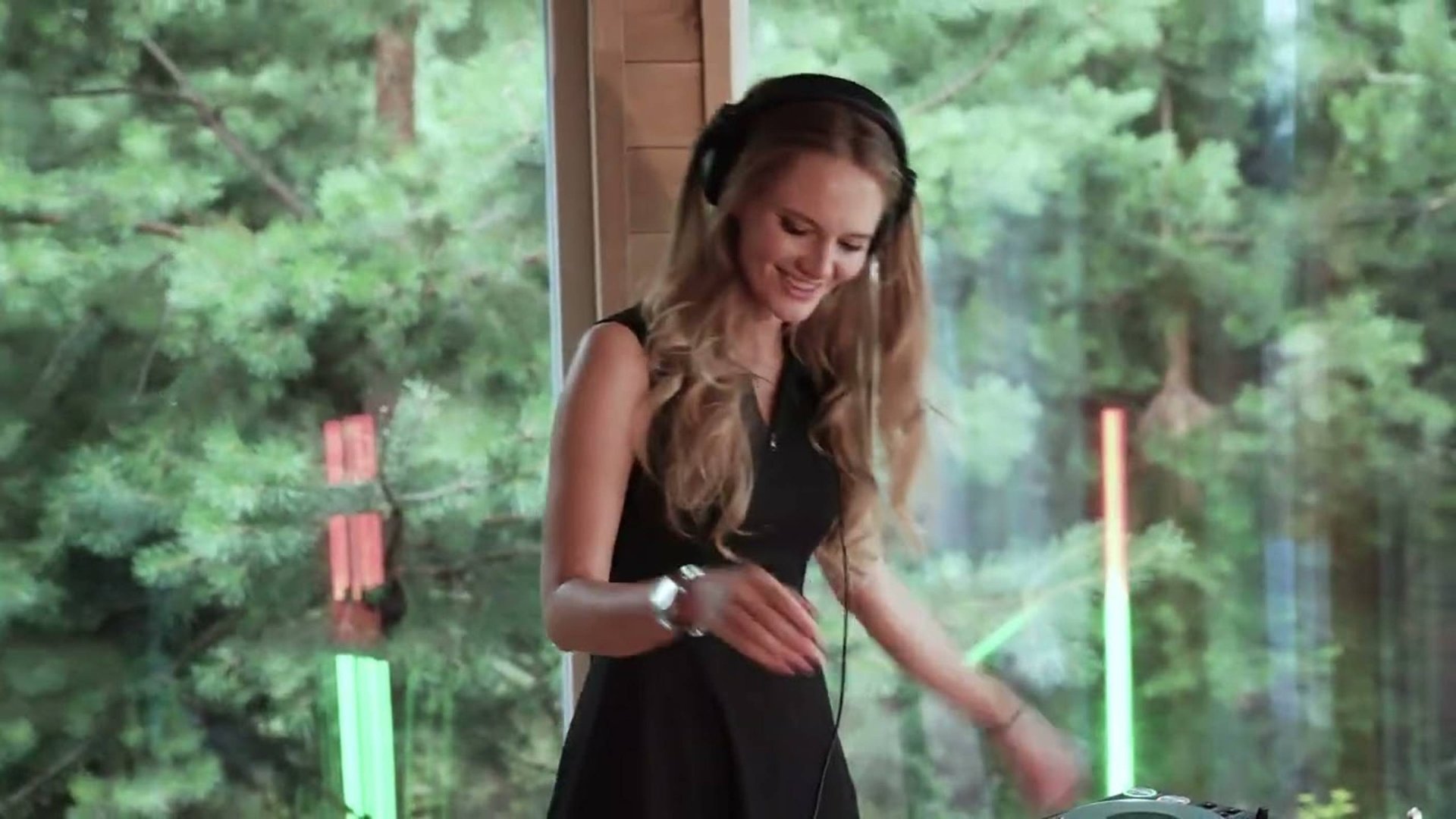 Katusha Svoboda | Deep House Mix #1 (Bashkortostan) смотреть онлайн